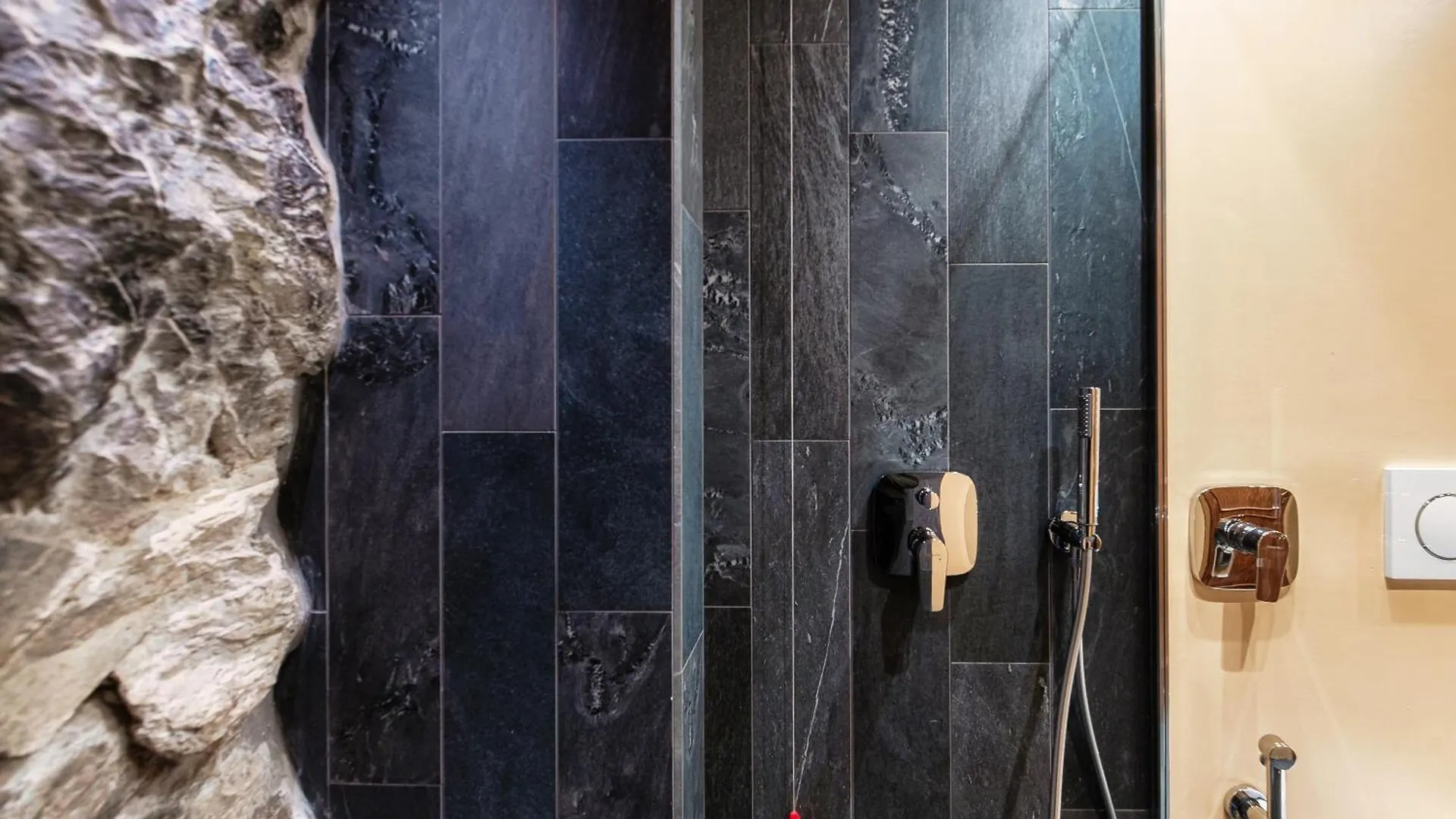 Crotto Polirolo Apartment - By House Of Travelers - Cernobbio