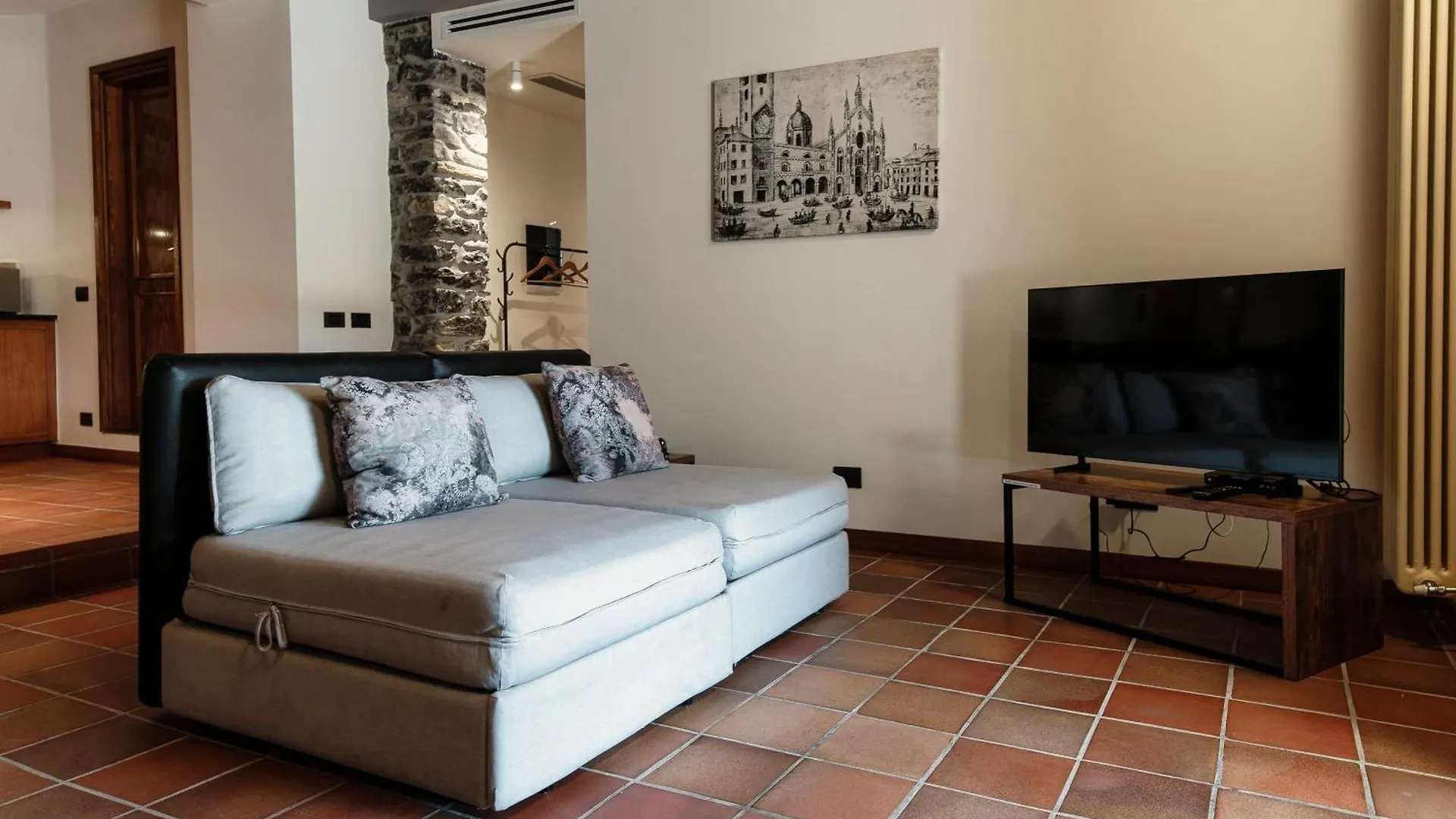 Crotto Polirolo Apartment - By House Of Travelers - Cernobbio Italia
