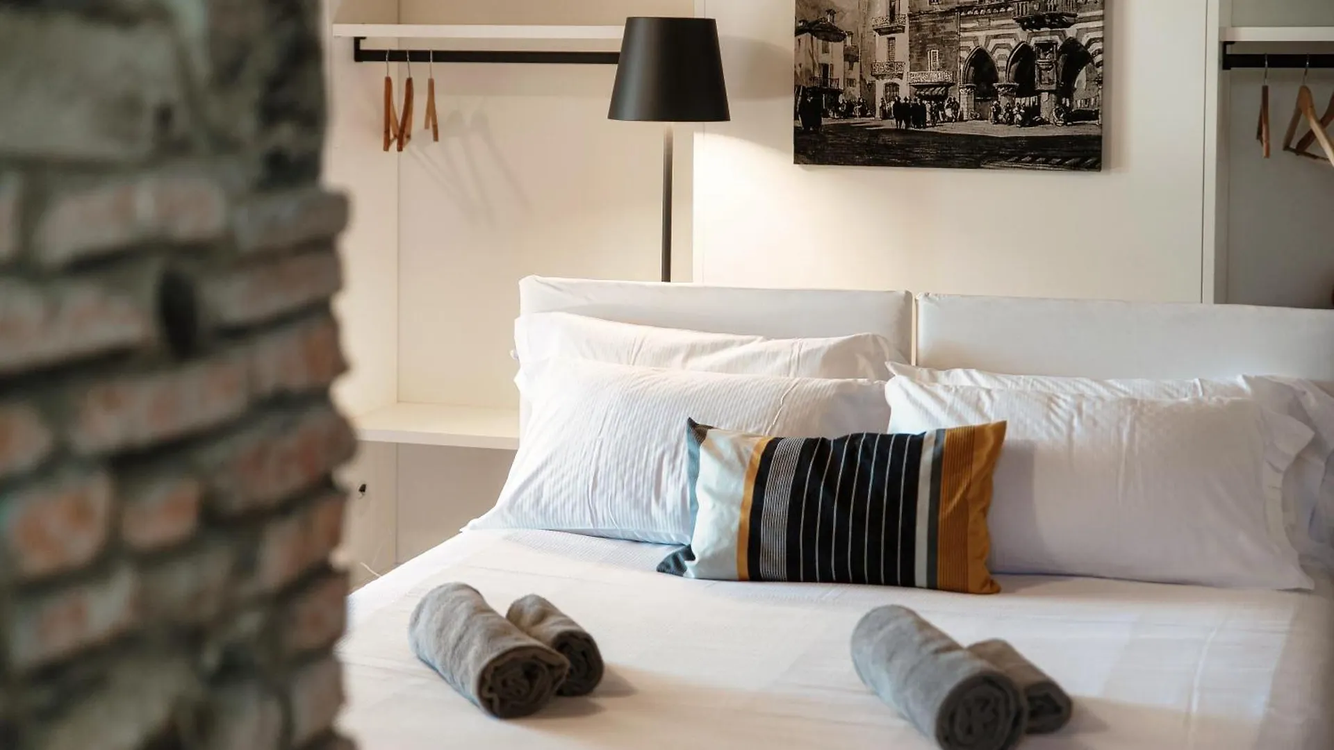 Crotto Polirolo Apartment - By House Of Travelers - Cernobbio